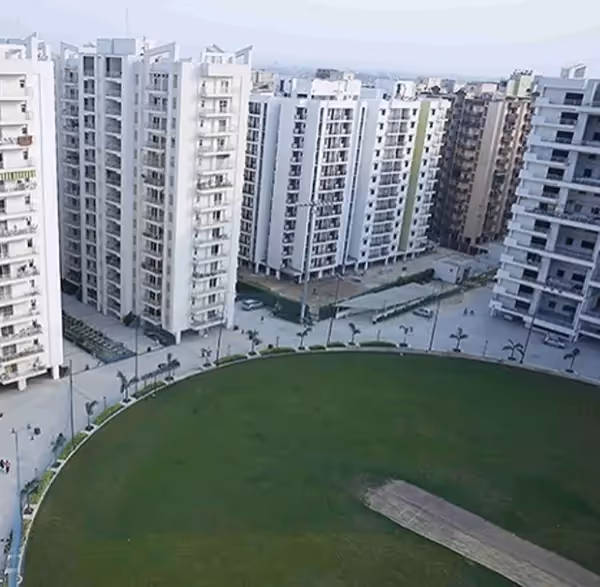 Green park amenity in RERA approved project Greater Noida West